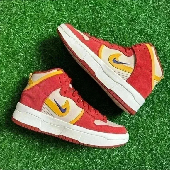 Nike Dunk High Up - Picture 6 of 6